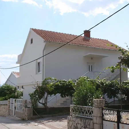 6875a * Podaca